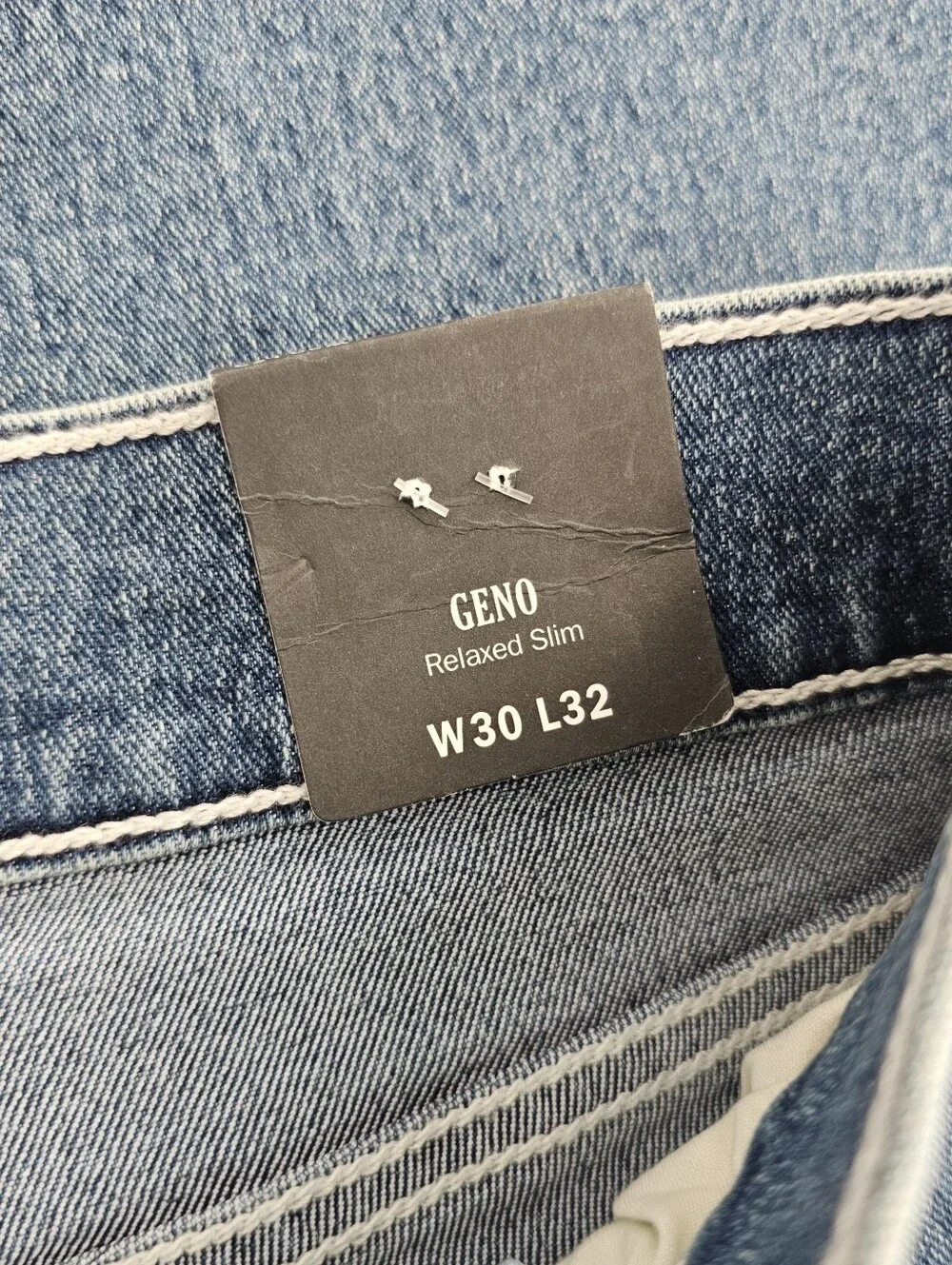 True Religion Geno SN Flap Relaxed Slim Denim Jeans World Tour Men's